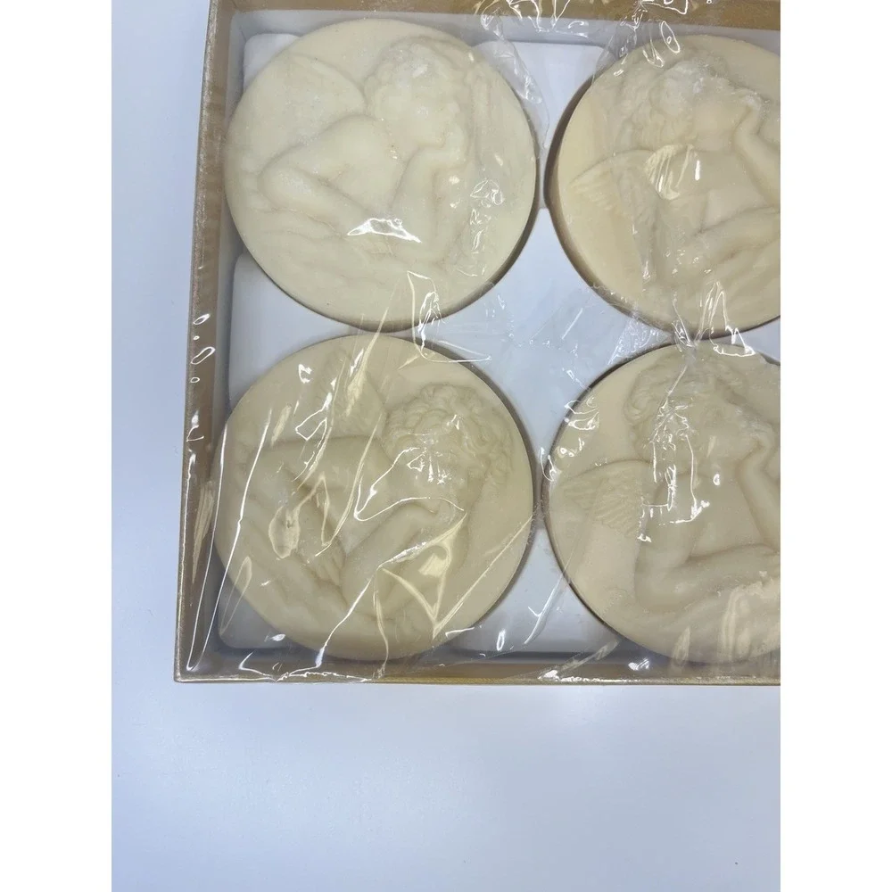 Saponificio Artigianale Fiorentino Raphael Cherub Angel Soap 4 Round‎ Relief